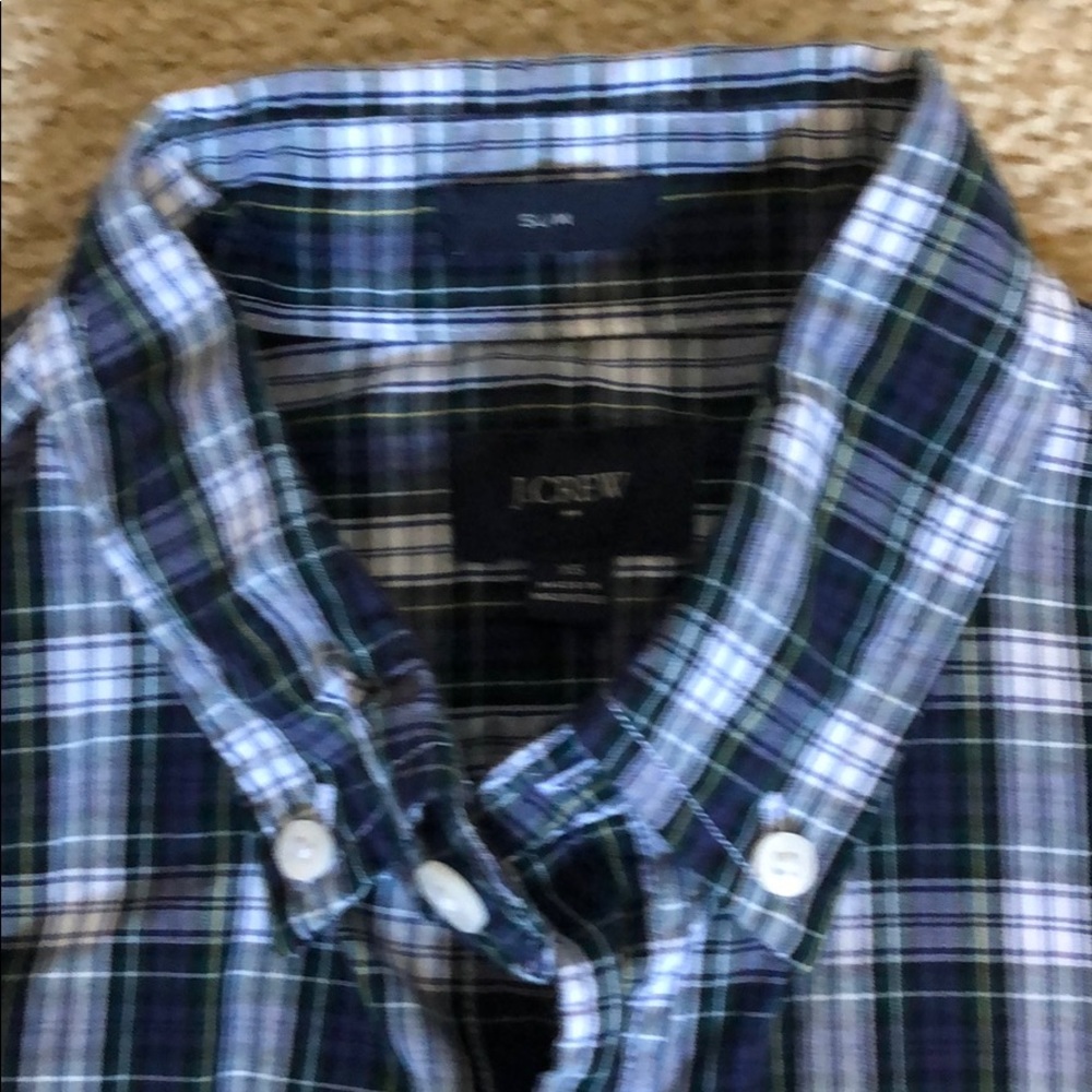 button down shirt - Picture 2 of 2